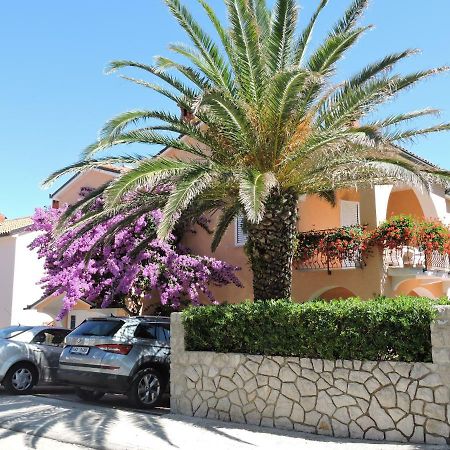 Neda Apartmani Mali Lošinj Zewnętrze zdjęcie